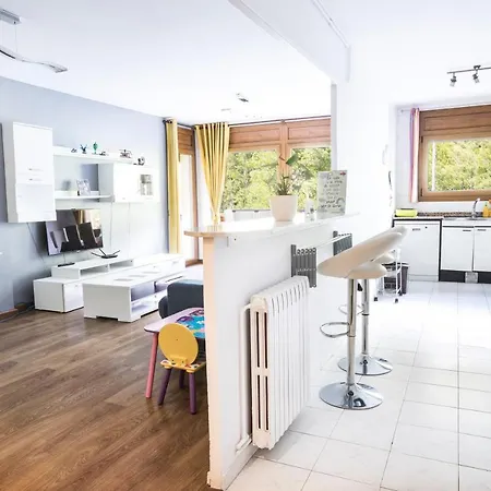 Vamos A Mi Segunda Casa De Apartamento Sort